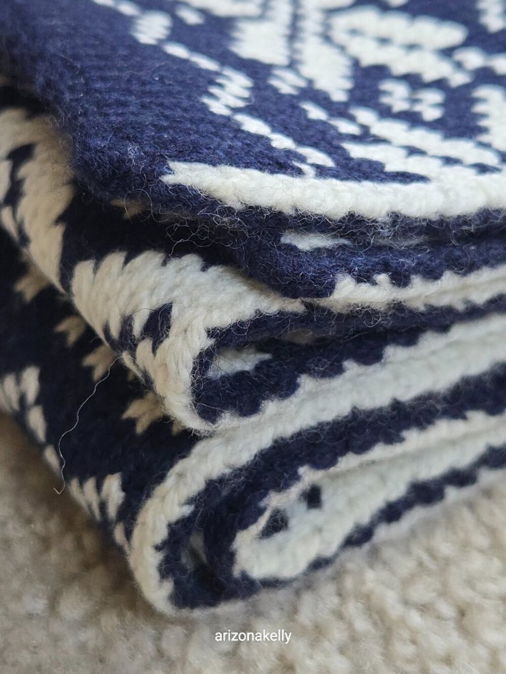 Hawico Wool/Cashmere Thick Knit Scarf Hearts & Snowflakes Luxury Scotland - Picture 6 of 16
